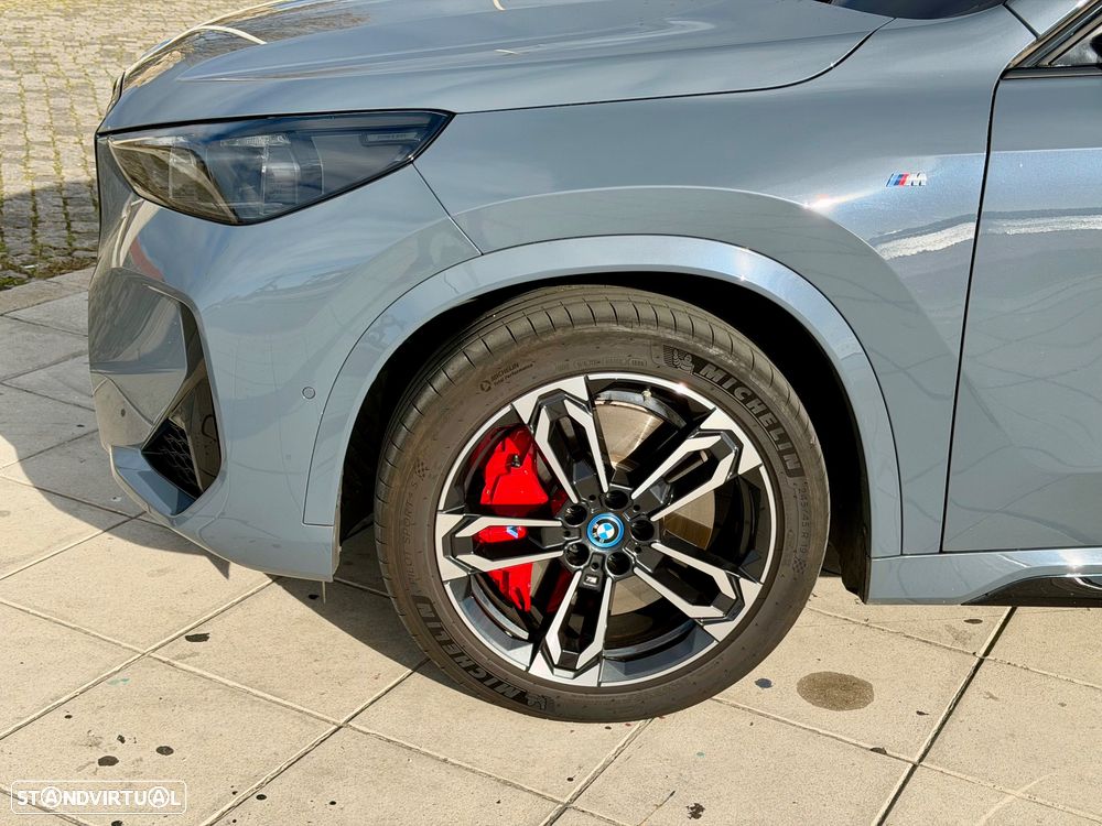 BMW iX1 - 5