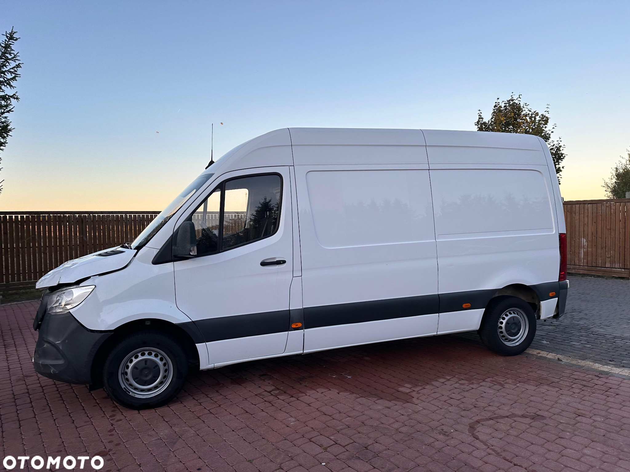 Mercedes-Benz Sprinter - 21