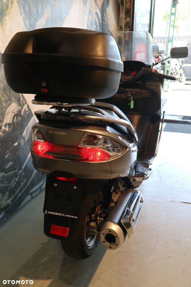 Suzuki Burgman - 19