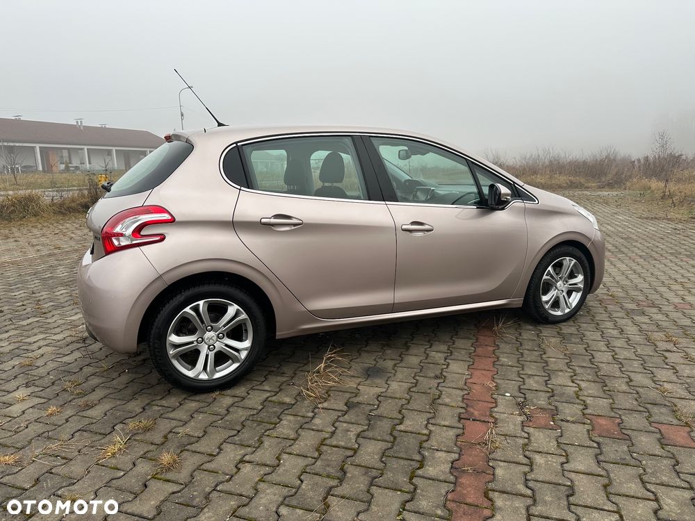 Peugeot 208 1.6 VTi Allure - 9