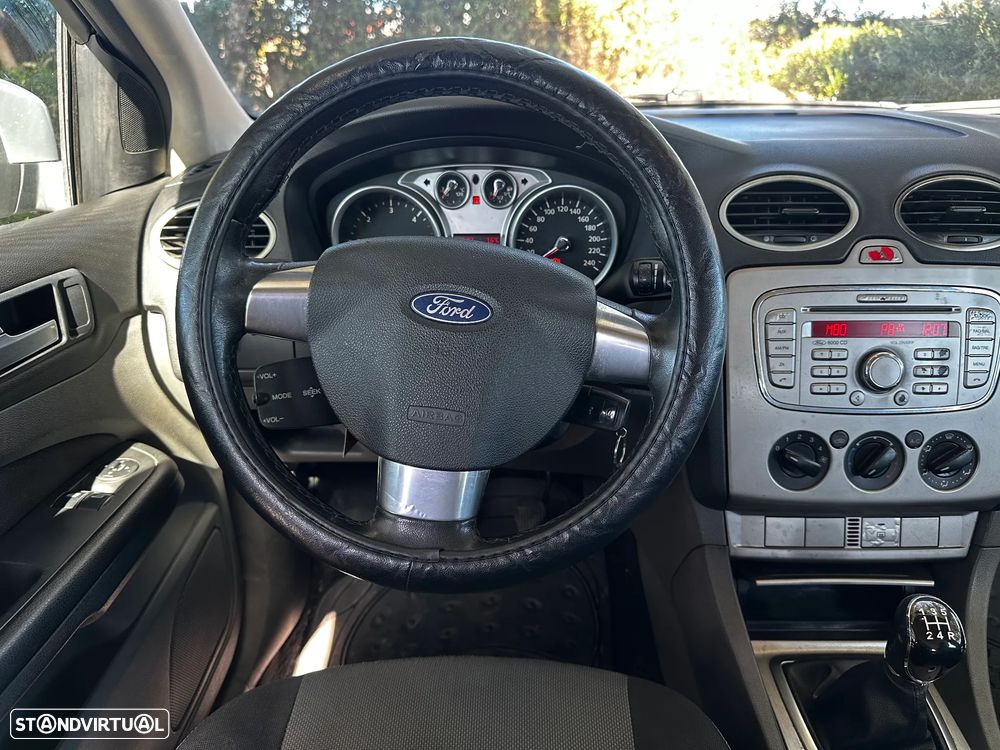 Ford Focus SW 1.6 TDCi Connec. - 11