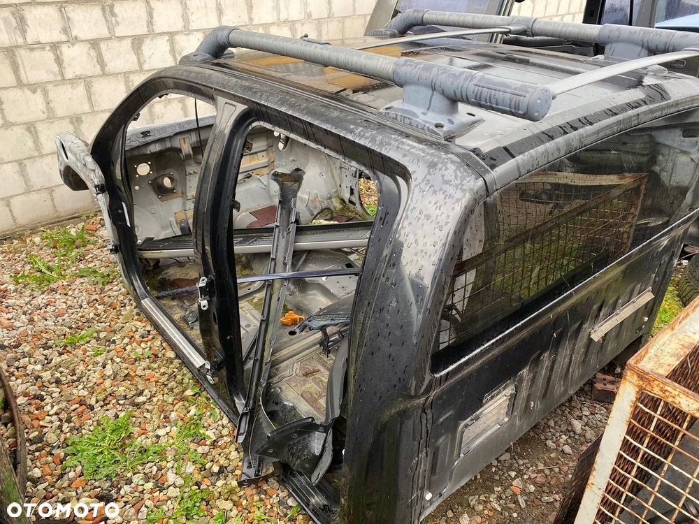 Nissan Navara D40 Karoseria Dach Relingi Błotnik - 2