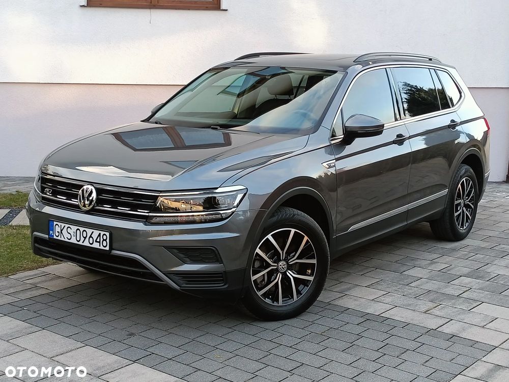 Volkswagen Tiguan - 1