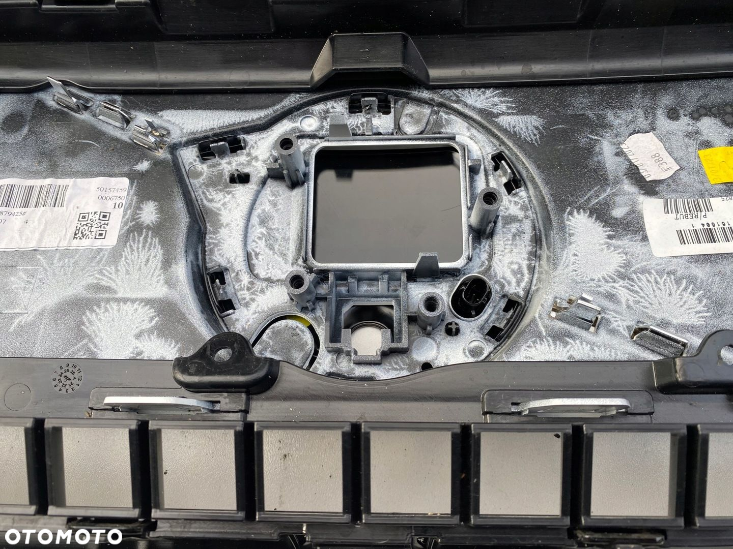 ATRAPA VOLVO XC40 C40 Recharged grill atrapa - 5