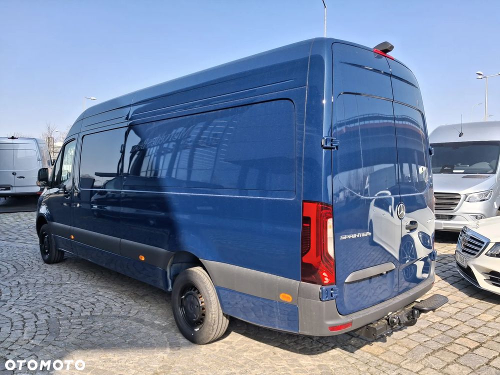 Mercedes-Benz Sprinter 319 CDI Furgon PRO długi - 6