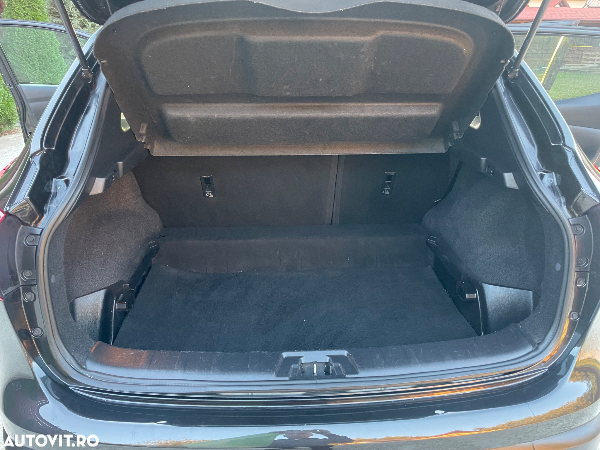 Nissan Qashqai 1.6 DCI Start/Stop X-TRONIC Tekna - 32