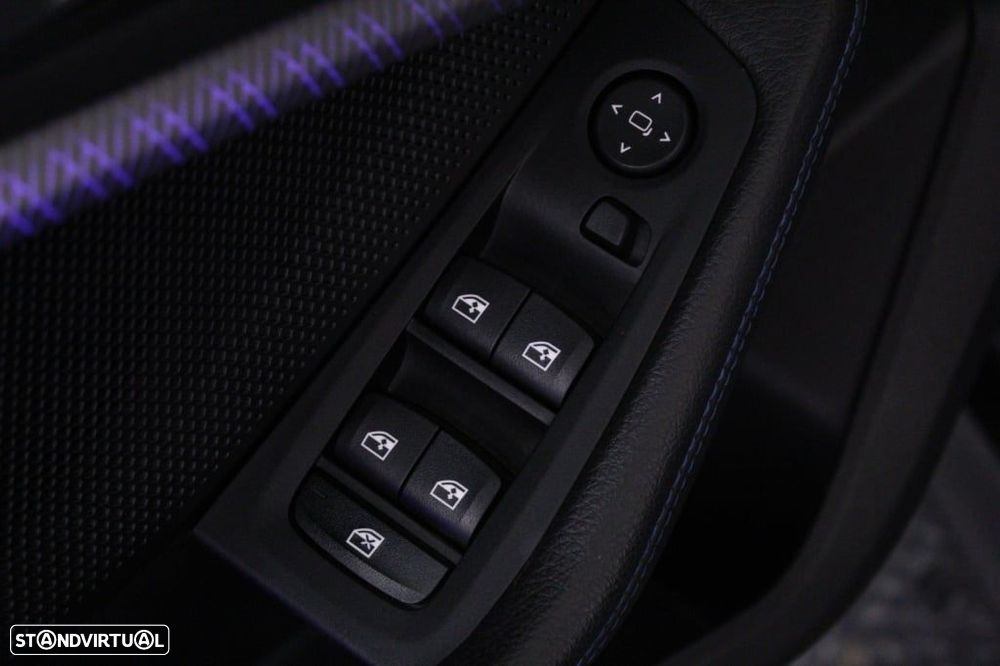 BMW 116 d Pack Desportivo M Auto - 20