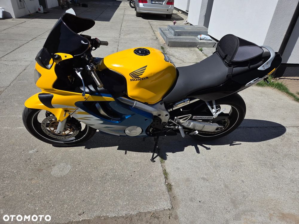 Honda CBR - 6