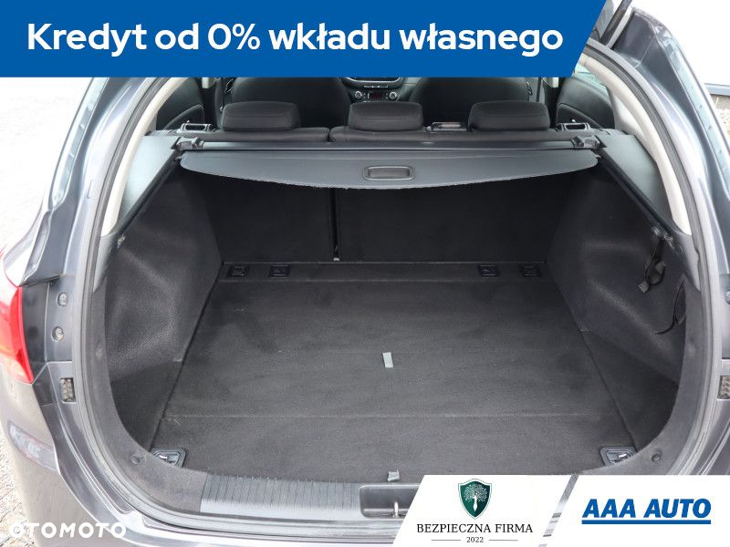 Kia Ceed - 13