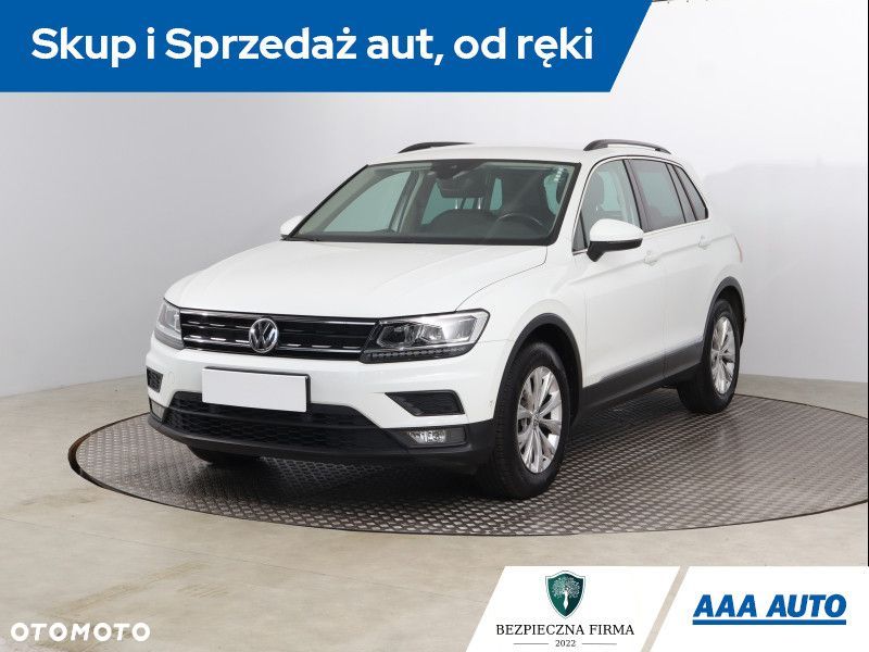 Volkswagen Tiguan - 2
