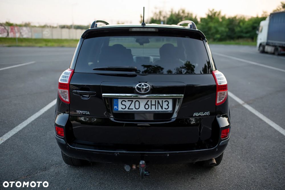 Toyota RAV4 2.2 D-CAT X - 8