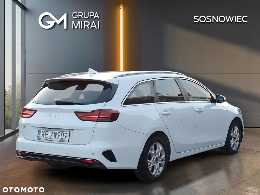 Kia Ceed - 5