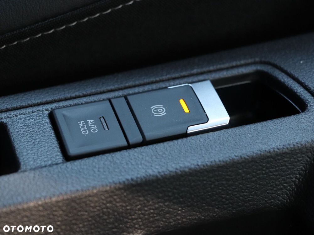 Volkswagen T-Roc - 24