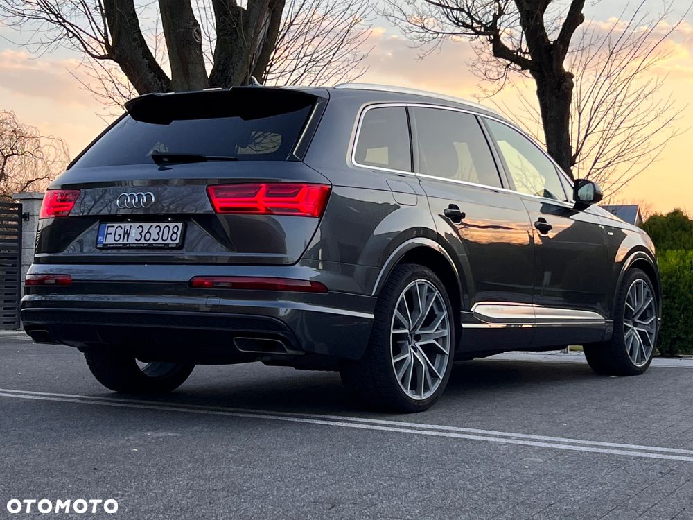 Audi Q7 - 16