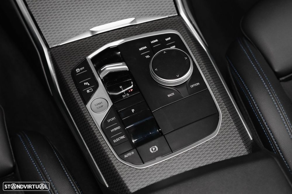 BMW 320 e Pack M Auto - 42