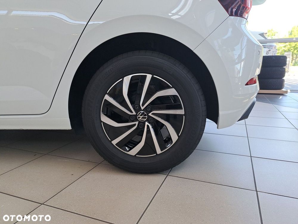 Volkswagen Polo - 18