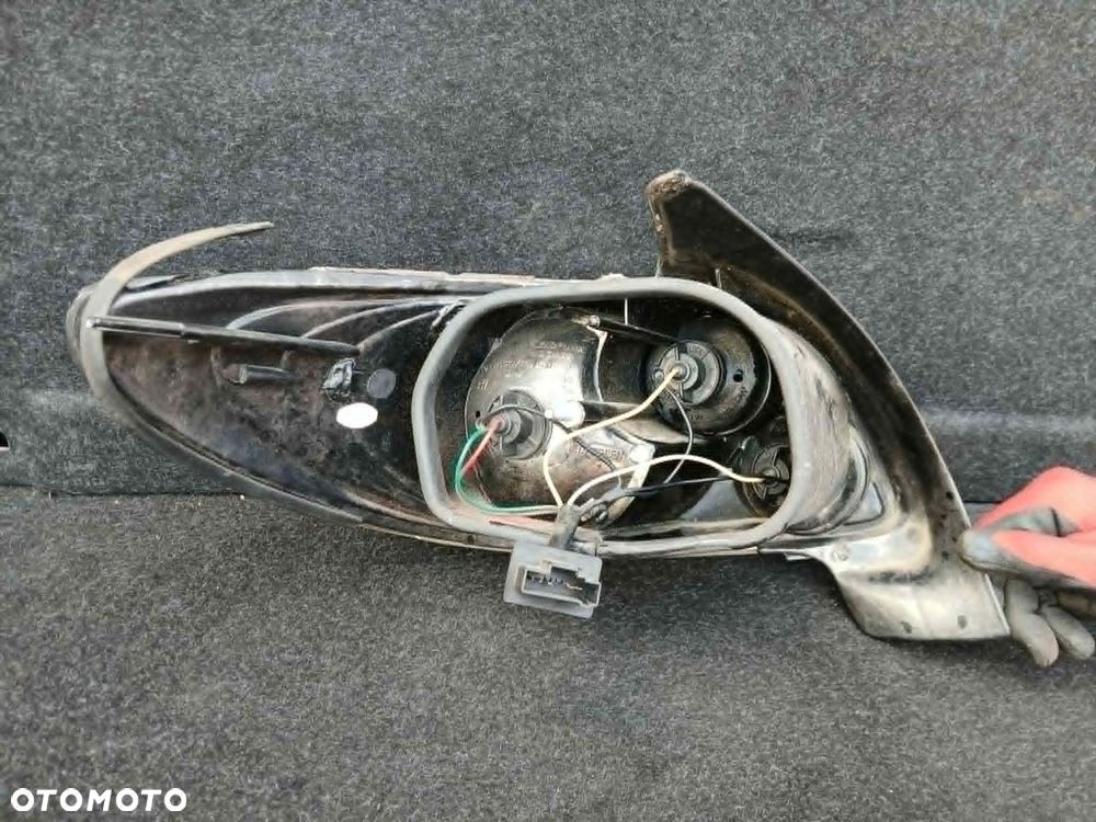 Peugeot 206 lampa tylna lewa, prawa - 7
