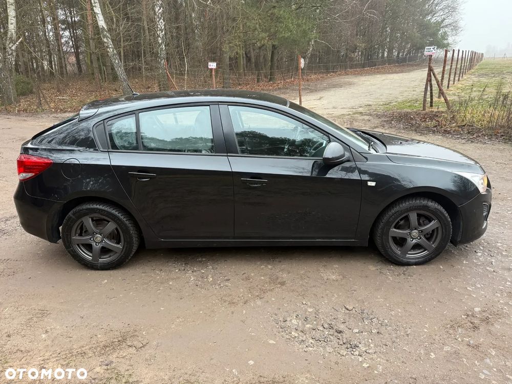 Chevrolet Cruze 1.6 LT - 6