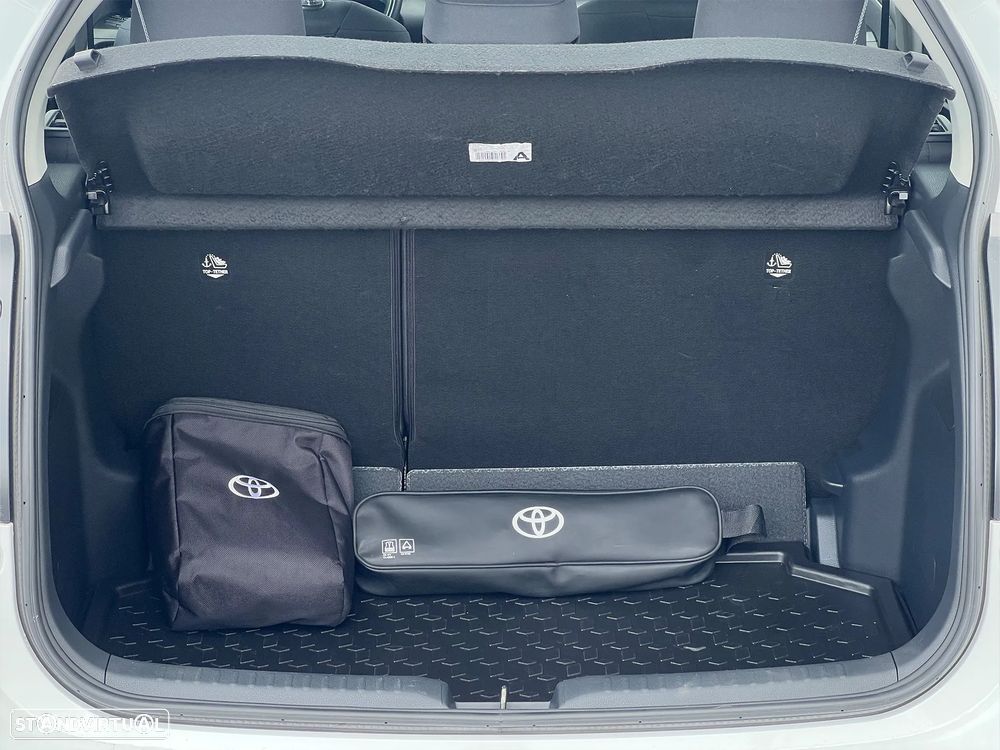 Toyota Yaris 1.5 HDF Comfort Plus - 8