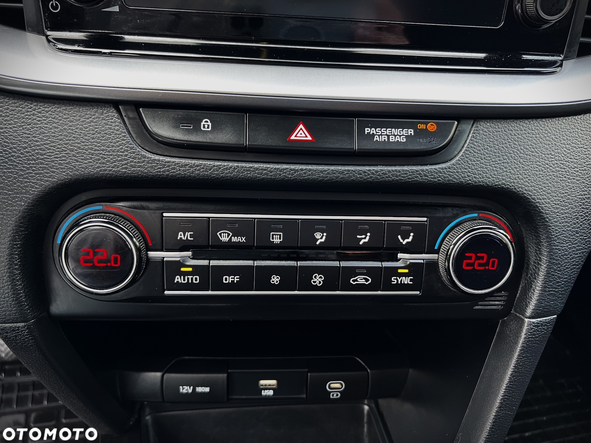 Kia XCeed 1.5 T-GDI M - 25