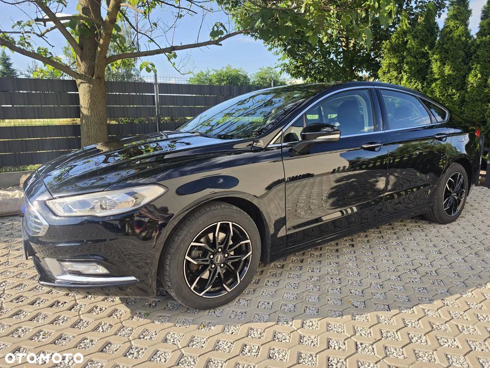 Ford Fusion - 4