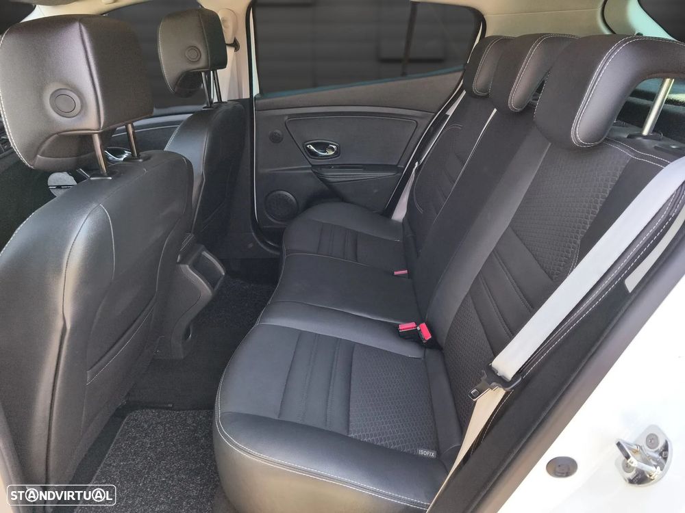 Renault Mégane 1.5 dCi Bose Edition - 9