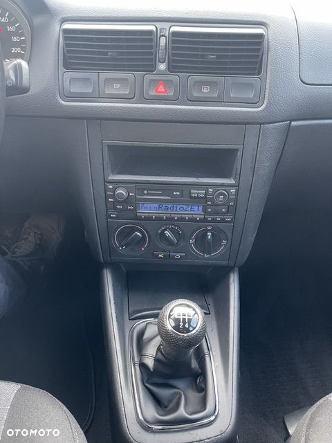 Volkswagen Golf - 35