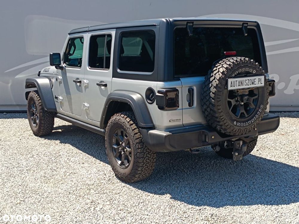 Jeep Wrangler - 4