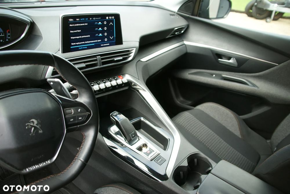 Peugeot 3008 - 23