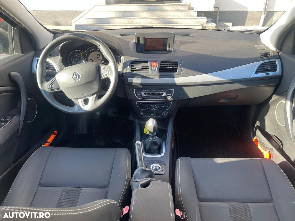 Renault Megane TCe 130 Expression - 6