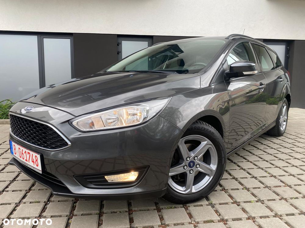 Ford Focus 1.0 EcoBoost Titanium - 1