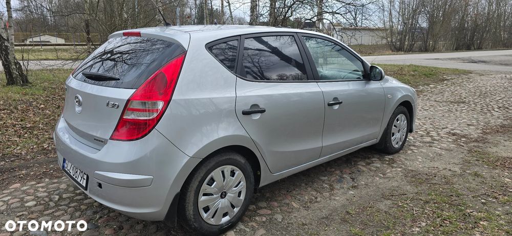 Hyundai i30 2.0 CRDi Style - 13