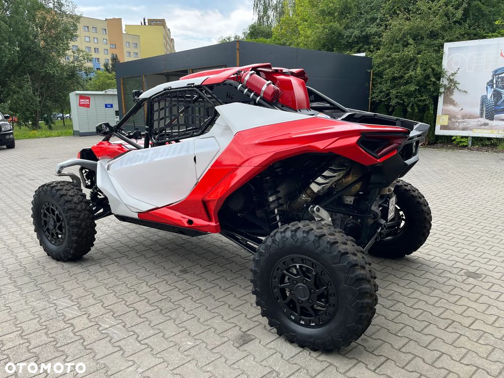 Can-Am Maverick - 9