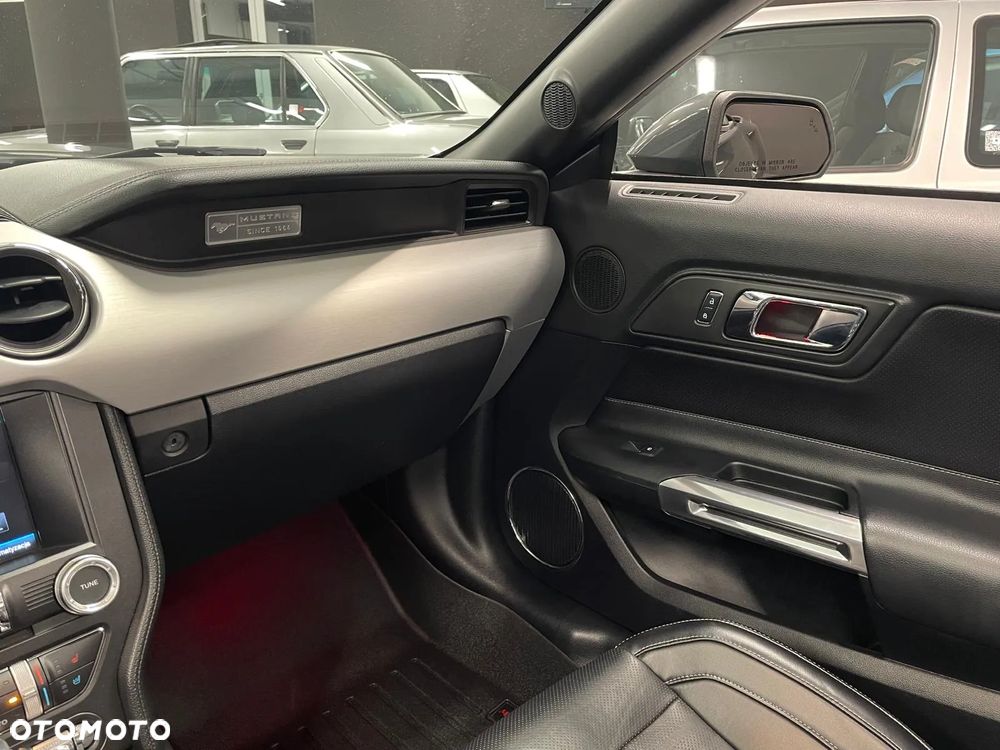 Ford Mustang Cabrio 5.0 Ti-VCT V8 GT - 25