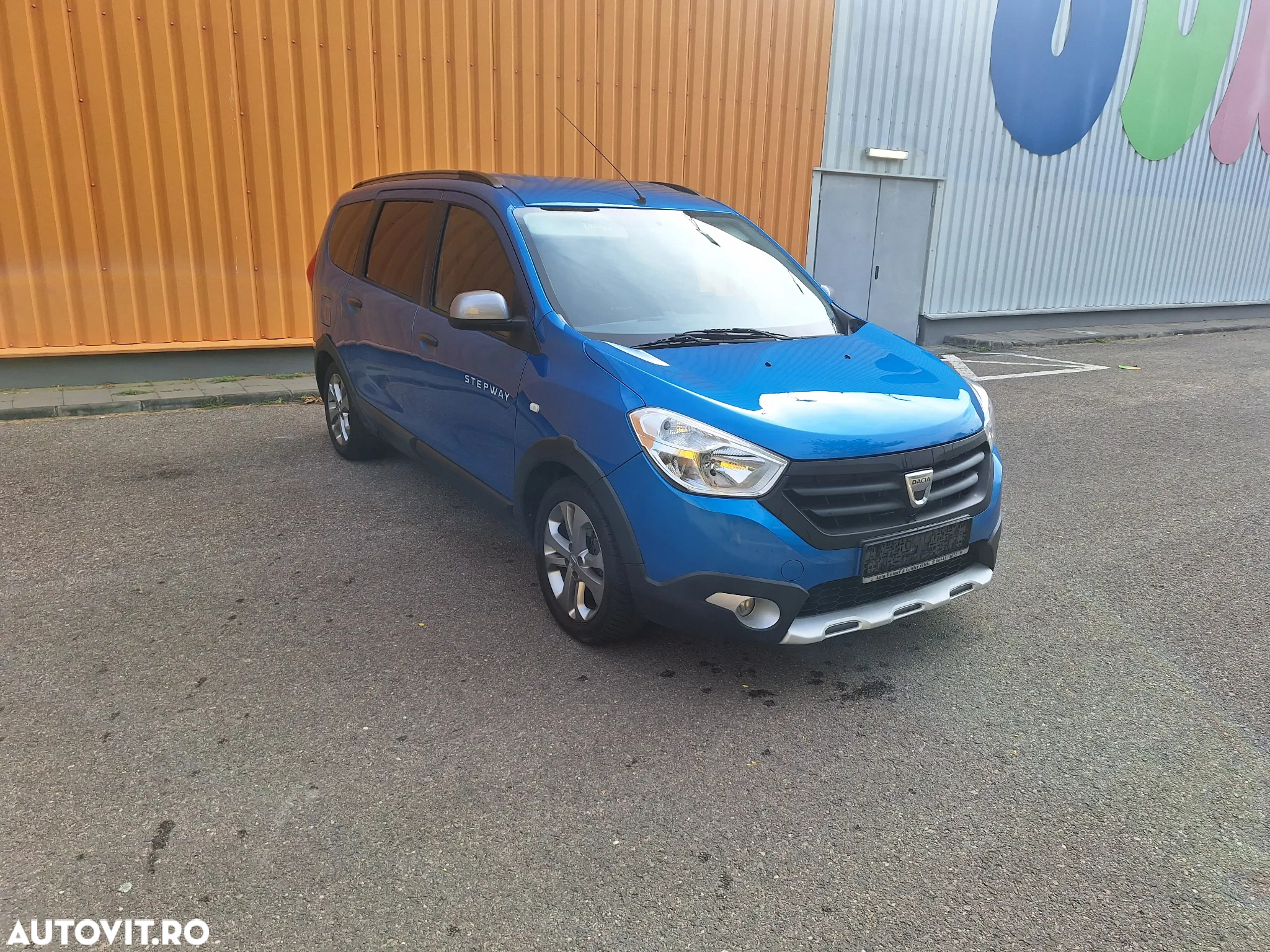 Dacia Lodgy 1.5 dCi Stepway - 8