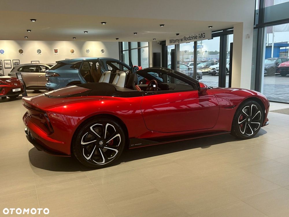 MG Cyberster 77kWh AWD Czarny Dach - 8