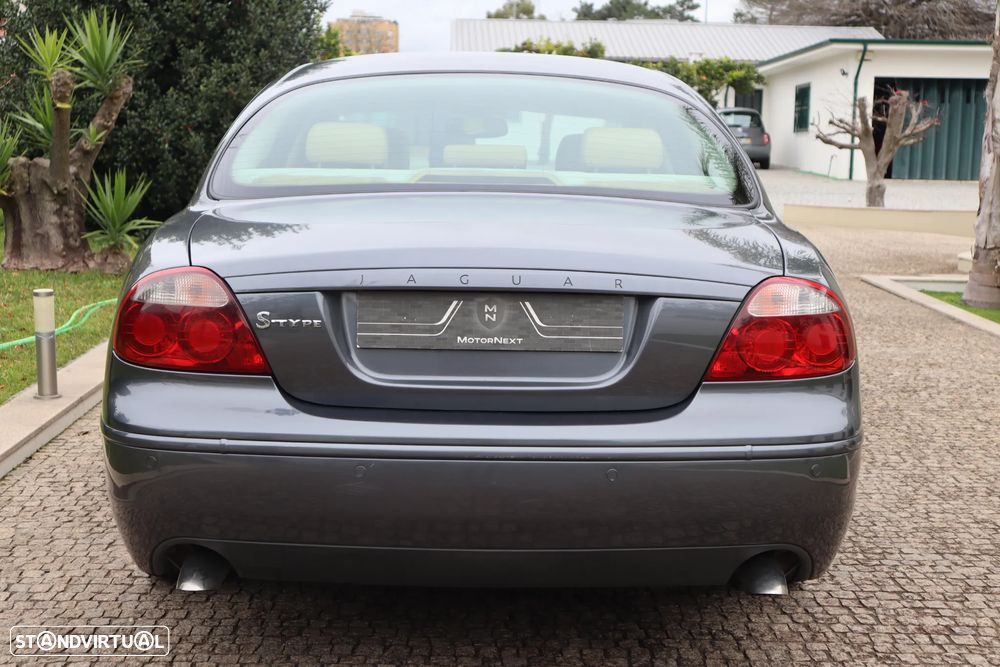 Jaguar S-Type 2.7 Twin Turbo Executive - 7