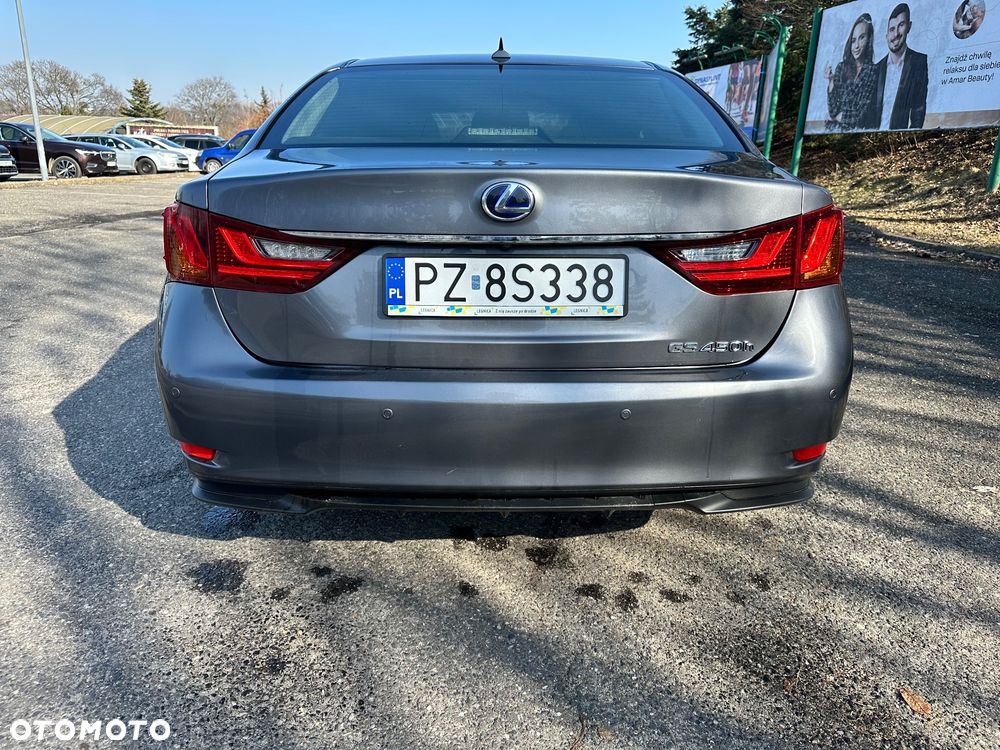 Lexus GS - 9