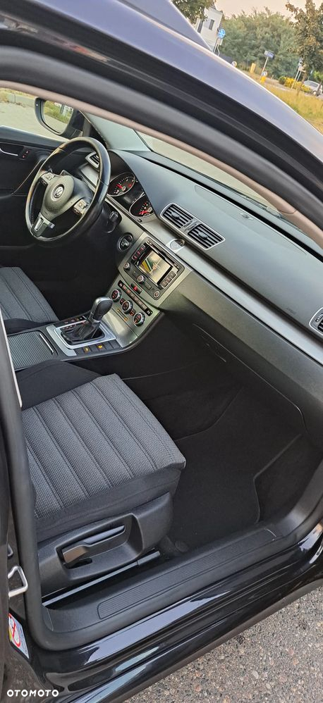 Volkswagen Passat 2.0 TDI Highline DSG - 11