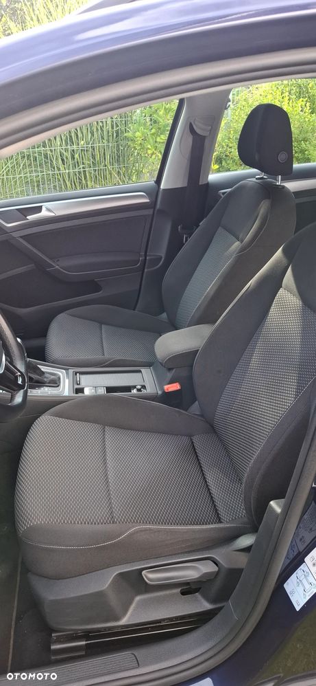 Volkswagen Golf - 16
