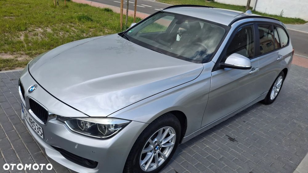 BMW Seria 3 320d Touring - 4