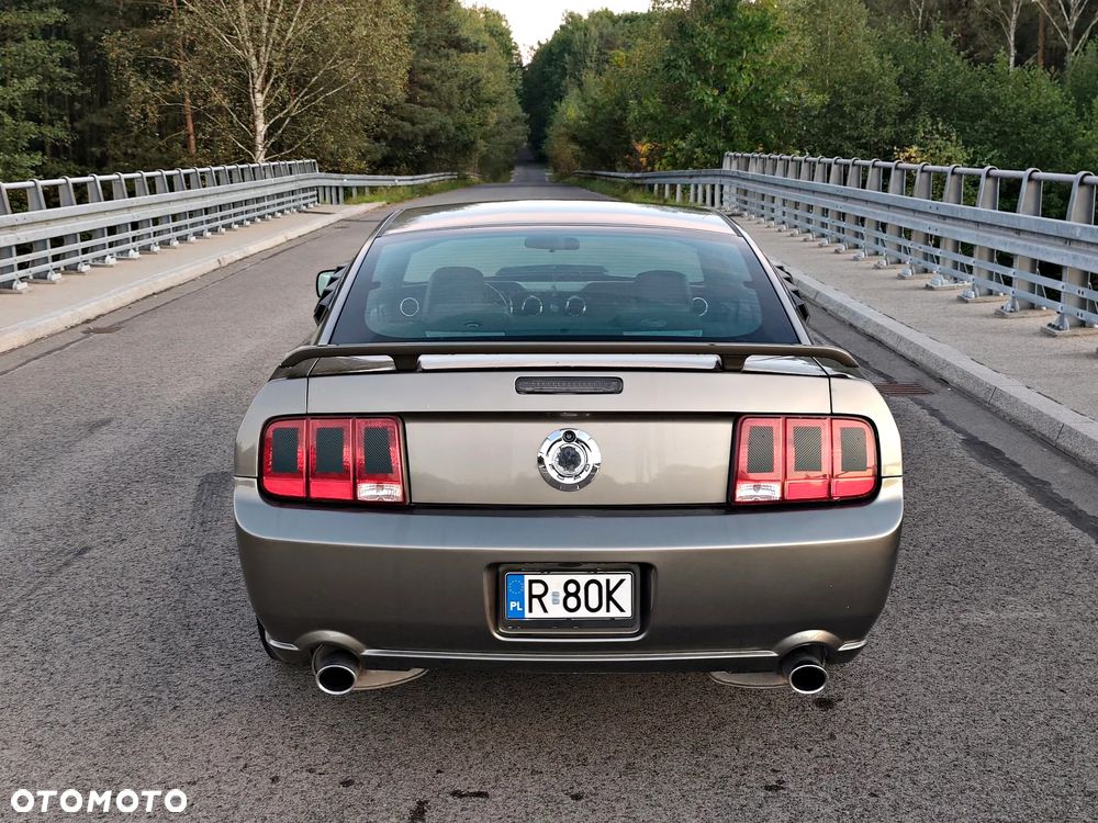 Ford Mustang 4.0 V6 - 5