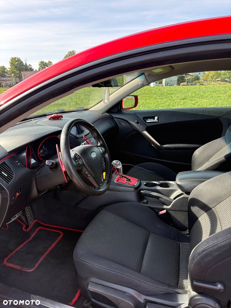 Hyundai Genesis - 8