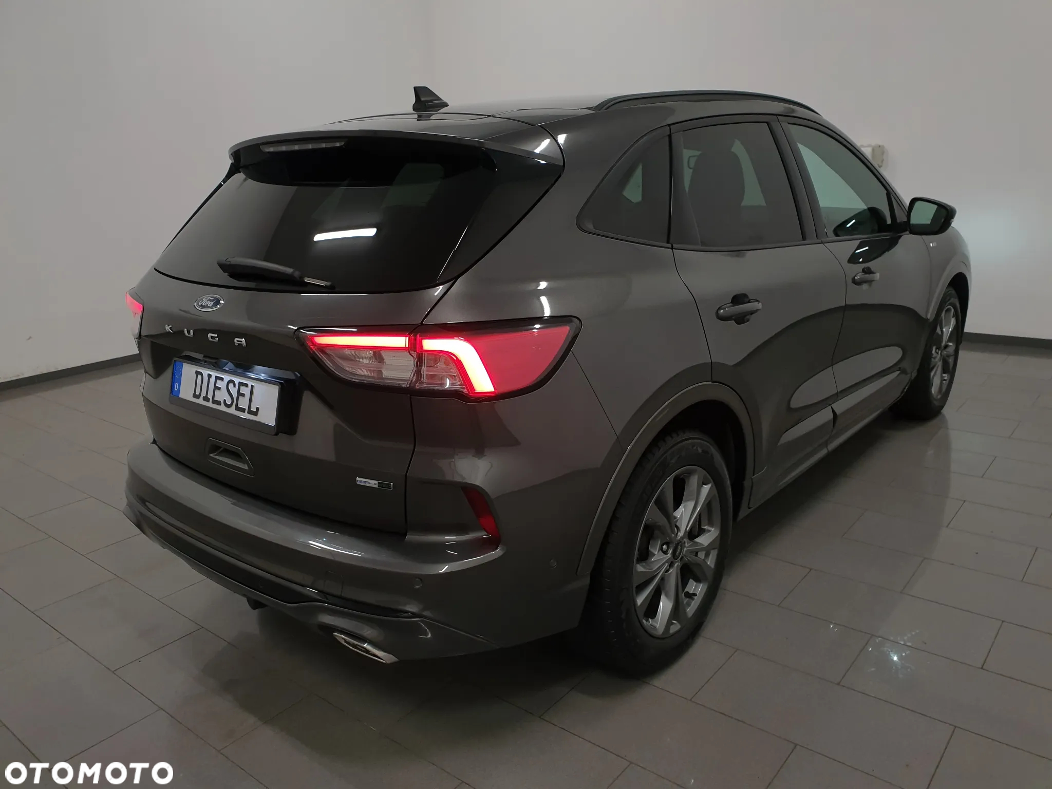 Ford Kuga 2.0 EcoBlue Hybrid ST-LINE X - 6
