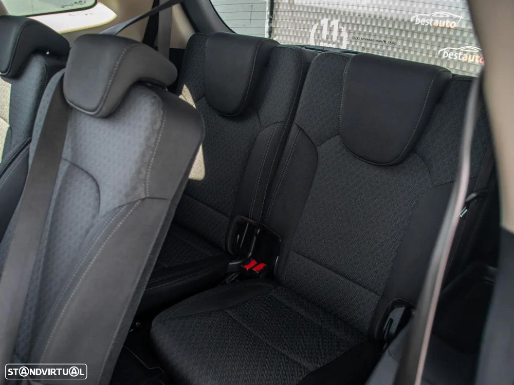 Kia Carens 1.7 CRDi ISG TX - 20