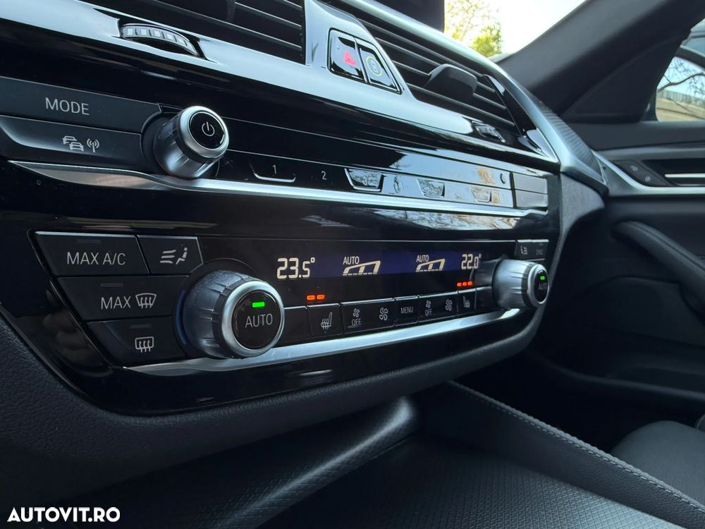 BMW Seria 5 530e xDrive Aut. M Sport Edition - 13