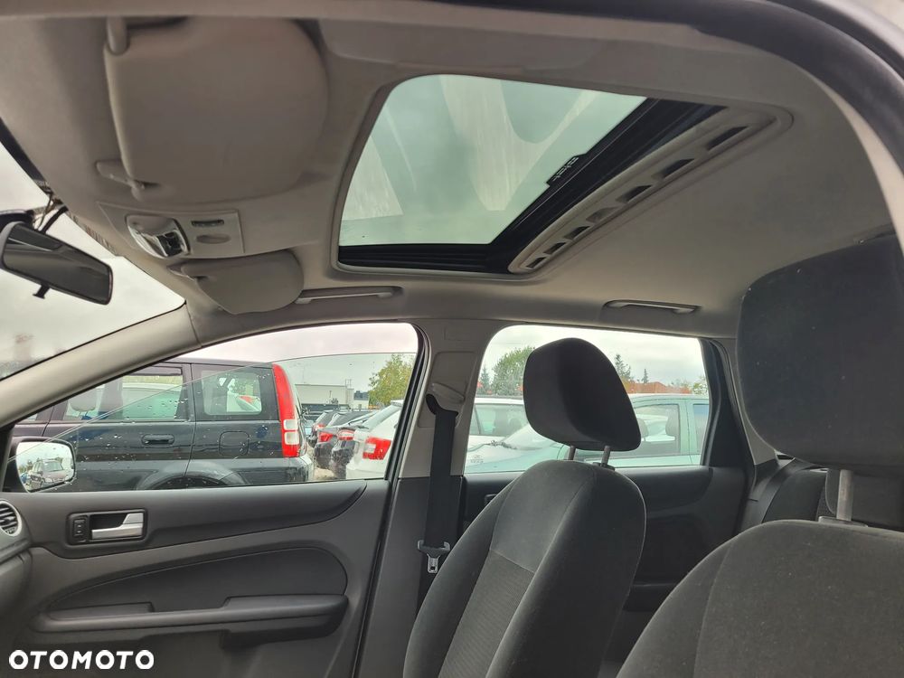 Ford Focus - 8