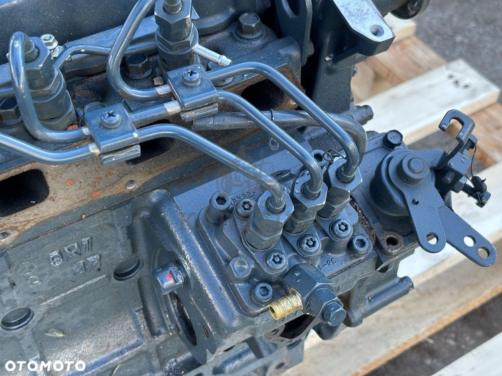 Kubota D722 D722-EF01 Silnik Słupek Pokrywa Blok Głowica Miska Tłok Klawiatura CZĘŚCI - 8