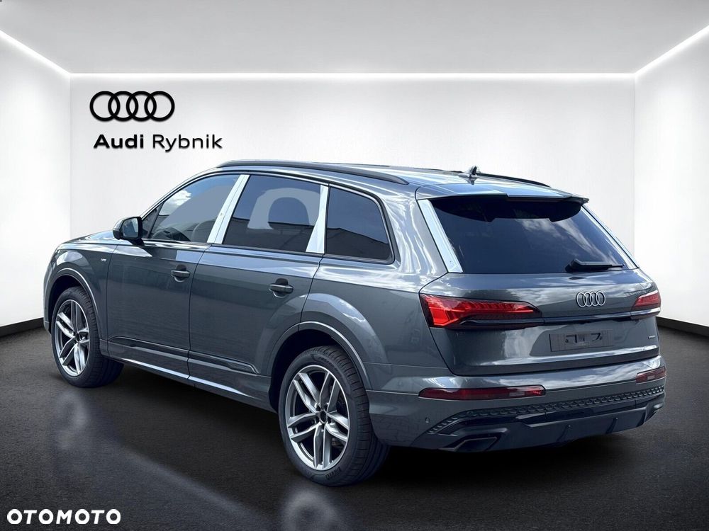 Audi Q7 - 4