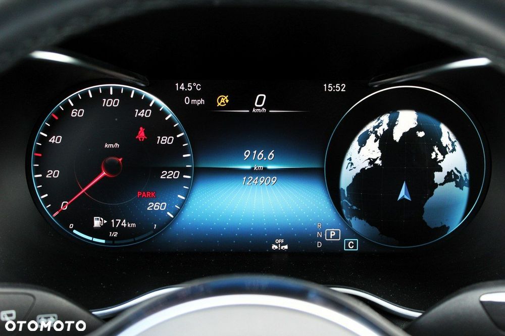 Mercedes-Benz GLC - 12